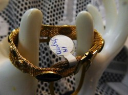 CELEBRITY GOLD MESH BRACELET